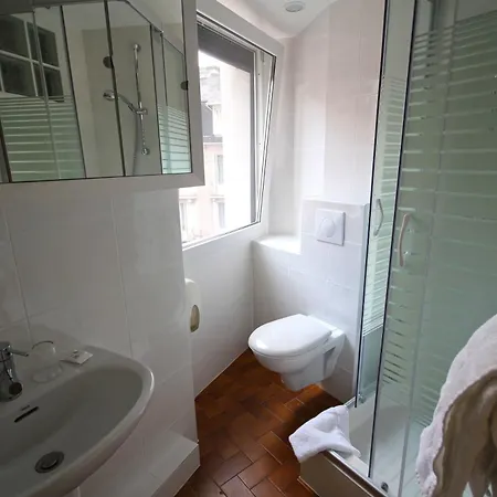 מלון Atlantic 3*